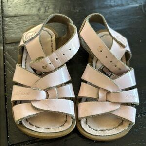 Saltwater Sandals - Pink blush color